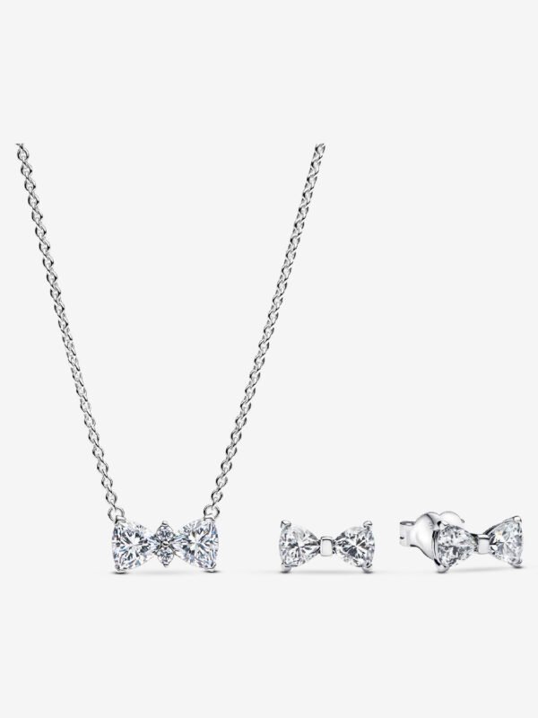 2CFDBE9E-5D10-49D1-8C6D-A5091BD2BE64.jpg SET DE COLLAR + ARETES EN PLATA 925 - MOÑO DE ZIRCONIA
