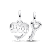 pngtrpnt_793081c01_v2_rgb_d2fa68729e164d3e810946949c6608c1_master.png Charm Plata 925 - de corazón y llave