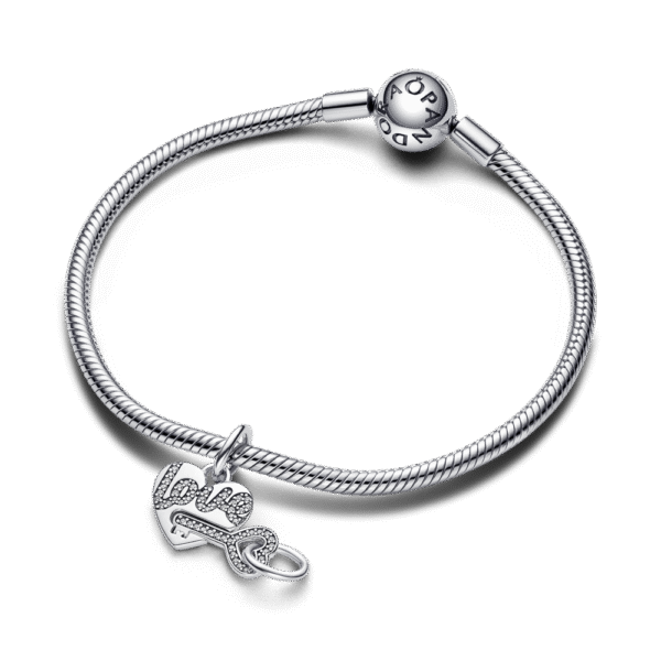 pngtrpnt_793081c01_v3_rgb_2d7ca7a5a123429a98560ede3066ef3f_master.png Charm Plata 925 - de corazón y llave